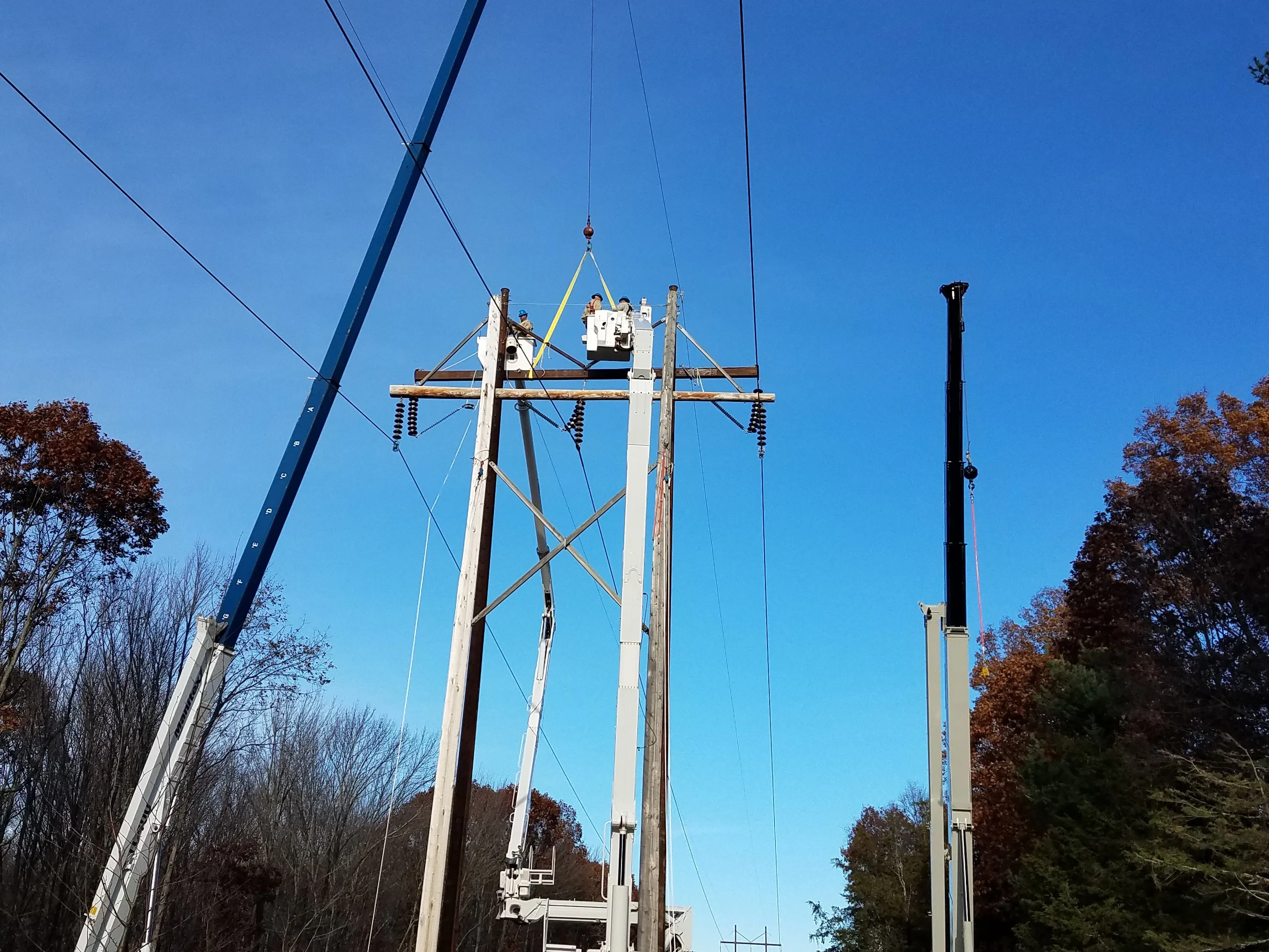 Eversource Energizedwork Armhung2